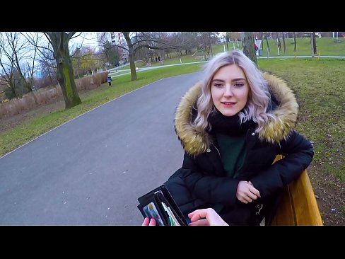 ❤️ Menelan air mani panas orang asing demi uang - blowjob di taman oleh Eva Elfie Video seks di porno id.klassikaprint.ru ️